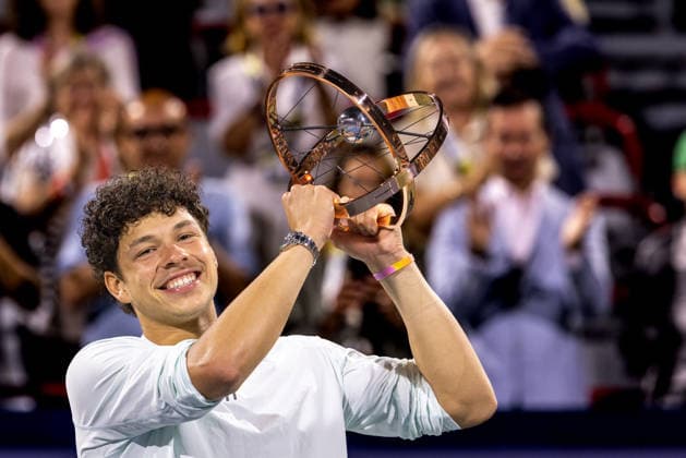 August 13, 2026, Montreal, Quebec, Canada: BEN SHELTON (5) from USA with trophy after win over Brandon Nakashima (28) from USA in final at Canadian Open at IGA stadium in Montreal, Quebec, Canada on 2026-08-13 Montreal Canada - ZUMAl189 20260813_zsp_l189_029 Copyright: xYannickxLegarex