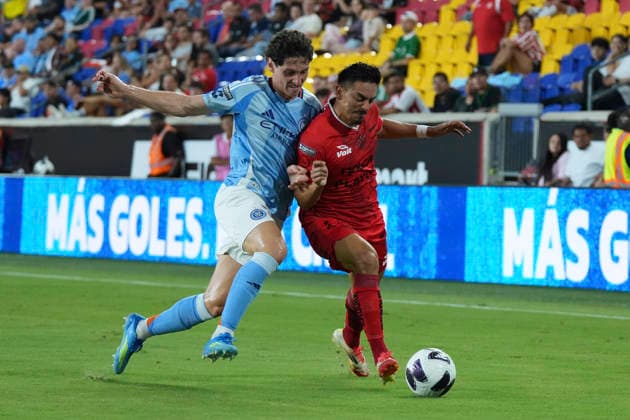 Nico Cavallo (L) of NYC battles for the ball in a Leagues Cup match between NYC FC and Necaxa at Red Bull Arena in New Jersey, United States, 13 August 2026. Leagues Cup: NYC FC - Necaxa !ACHTUNG: NUR REDAKTIONELLE NUTZUNG!  Copyright: xÁngelxColmenaresx AMDEP778 0864034545st