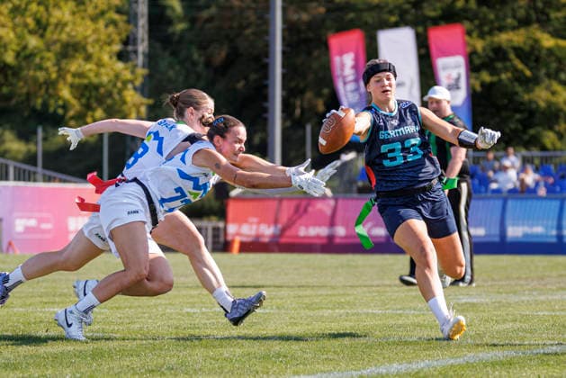 Germany GER vs. Slovenia SLO, Day 2 of the Women’s IFAF Flag Football World Championships in Düsseldorf 2026, August 14, 2026, Düsseldorf, Germany, Aug. 14, 2026 Kaja Koncilija (SLO) 77 and Lina Kristin Adrian (GER) 33 during the match between Germany (GER) and Slovenia (SLO) on the second day of the Women’s IFAF Flag Football World Championships at the Bezirkssportanlage Düsseldorf Garath Copyright: xBEAUTIFULxSPORTS B.Hoffmannx