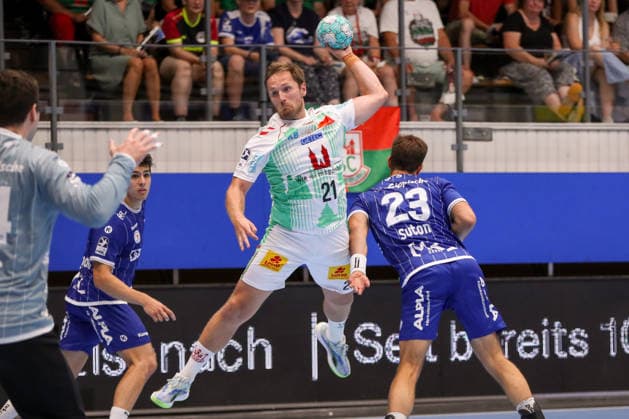 August 14, 2026, xgox, Handball Wartburg Cup: TBV Lemgo vs. Lippe SC Magdeburg, emspor; from left: Albin Lagergren (Magdeburg), 21 shots on goal, goal scorers, scores a goal, goal, scores the goal in Eisenach