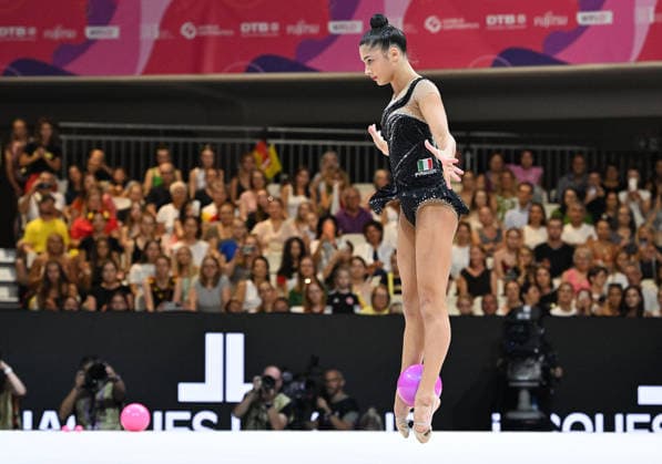 August 14, 2026, xhbx, 2026 Rhythmic Gymnastics World Championships, from left: Sofia Raffaeli, Italy, Ball, DFL, DFB. REGULATIONS PROHIBIT ANY USE OF PHOTOGRAPHS AS IMAGE SEQUENCES AND OR QUASI-VIDEO. Frankfurt am Main