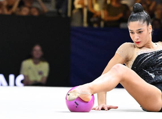 August 14, 2026, xhbx, 2026 Rhythmic Gymnastics World Championships, from left: Sofia Raffaeli, Italy, Ball, DFL, DFB. REGULATIONS PROHIBIT ANY USE OF PHOTOGRAPHS AS IMAGE SEQUENCES AND OR QUASI-VIDEO. Frankfurt am Main