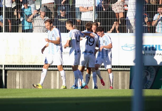 Soccer, Men s, Bavarian Regional League, 2026–2027 Season, FC Memmingen vs. TSV 1860 Munich, at Arena Park in Memmingen Stadium, 0–1 by Florian Niederlechner (TSV 1860 Munich), goal, celebration, lead