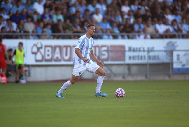 Soccer, Men s, Bavarian Regional League, 2026–2027 Season, FC Memmingen vs. TSV 1860 Munich, at Arena Park in Memmingen Stadium; Dennis Dressel of TSV 1860 Munich with the ball