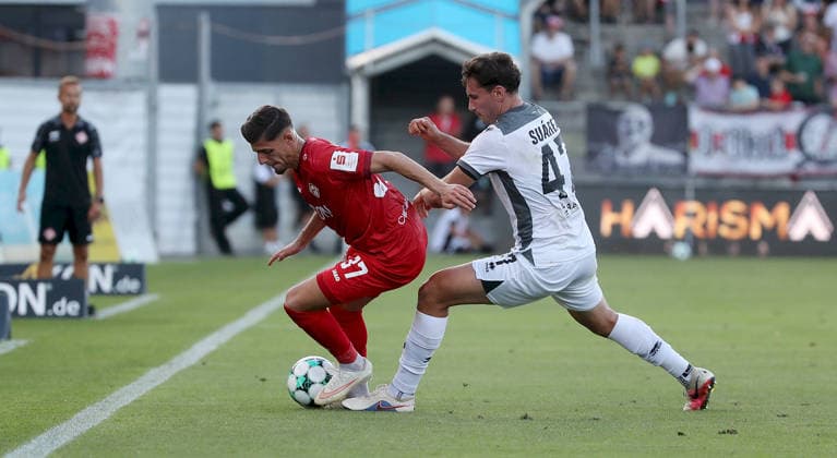 August 14, 2026, xfsx, Men s, Soccer, 2026–2027 Season, 3rd Division, Matchday 2: FC Würzburger Kickers vs. SV Wehen Wiesbaden; from left: Ivan Franjic (FC Würzburger Kickers), David Suarez (SV Wehen Wiesbaden); Würzburg, AKON ARENA, Bavaria, Germany
