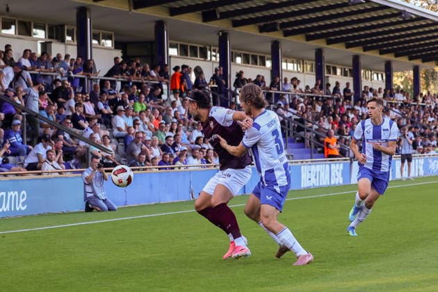 August 14, 2026, Hertha BSC II vs. BFC Dynamo, Regionalliga 2026–2027, Matchday 5 Rufat Dadashov (BFC Dynamo), 10, Sebastian Weiland (Hertha BSC II), 31 Berlin, Berlin, Germany