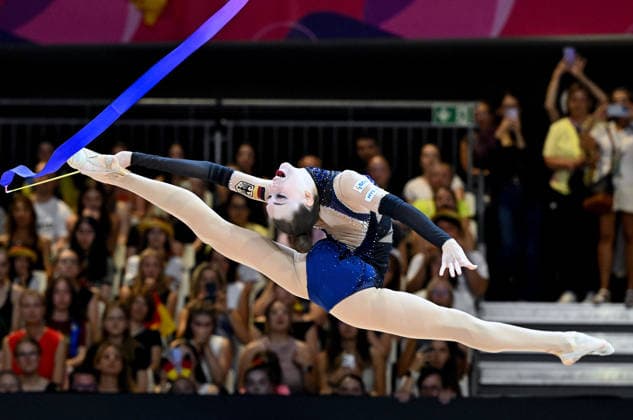 August 14, 2026, xhbx, 2026 Rhythmic Gymnastics World Championships, from left: Darja Varfolomeev, Germany, ribbon; DFL, DFB. REGULATIONS PROHIBIT ANY USE OF PHOTOGRAPHS AS IMAGE SEQUENCES AND OR QUASI-VIDEO. Frankfurt am Main