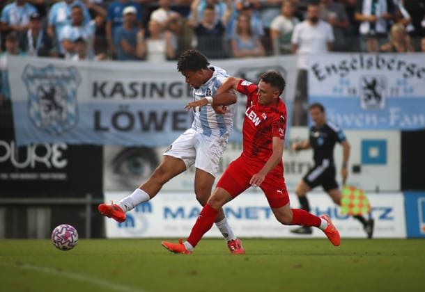 Soccer, Men s, Bavarian Regional League, 2026–2027 Season, FC Memmingen vs. TSV 1860 Munich, at Arena Park in Memmingen s Arian Ortivero Calderon Stadium; TSV 1860 Munich in a tackle, shot on goal