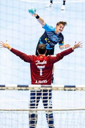 August 14, 2026, GER, Handball, Men, Season 26–27, Wartburg Cup presented by Koetter Security, ThSV Eisenach vs. SG Flensburg-Handewitt, Felix Aellen (ThSV Eisenach, 22), Benjamin Buric (SG Flensburg-Handewitt), 99817 Eisenach, Werner Assmann, Halle am Sportpark, Thuringia, Germany