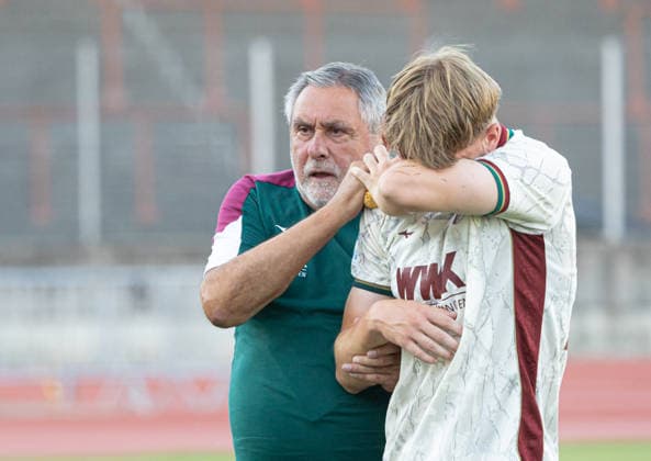 Injury to Tom Bader, FC Augsburg II (age 26), with Dr. Albert Walter, team physician for FC Augsburg II, FC Augsburg U23, and DJK Vilzing; Matchday 4; Final score 3–1; Bavarian Regional League, 2026–2027 season,