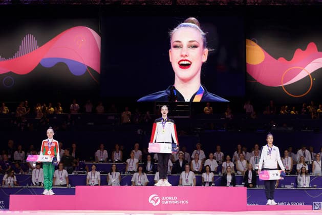 Medal ceremony for the individual all-around final at the 2026 Rhythmic Gymnastics World Championships in Frankfurt am Main, Germany, on August 14, 2026 (from left): Stiliana Nikolova of Bulgaria, bronze, Darja Varfolomeev of Germany, gold, and Sofia Raffaeli of Italy, silver, with their medals and Olympic qualification tickets. Medal ceremony of the individual all-around final at the 2026 Rhythmic Gymnastics World Championships in Frankfurt am Main, Germany, on August 14, 2026; from left to right: Stiliana Nikolova of Bulgaria (bronze), Darja Varfolomeev of Germany (gold), and Sofia Raffaeli of Italy (silver), with their medals and Olympic qualification tickets Copyright: HMBxMedia xHeikoxBecker