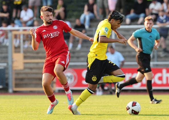 Friday, August 14, 2026, 2026–27 season, Matchday 3 of the Regionalliga West at the Belkaw Arena in Bergisch Gladbach: SV Bergisch Gladbach 09 vs. BVB 09 Borussia Dortmund II; Fadi Zarqelain of BVB II in a tackle