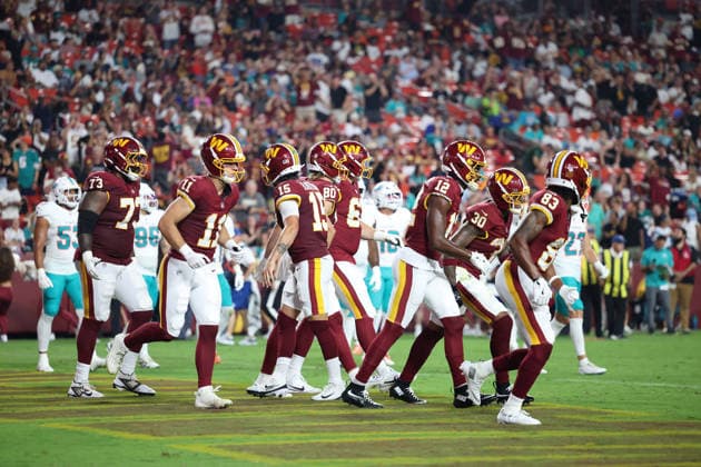 August 14, 2026, Landover, Maryland, USA: An NFL, American Football Herren, USA preseason game between the Washington Commanders and Miami Dolphins was played at Northwest Stadium on Friday, August 14, 2026; Landover, Maryland, USA. Landover USA - ZUMAs325 20260814_zsp_s325_021 Copyright: xJessxStilesx