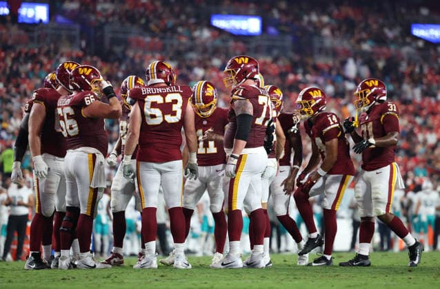 August 14, 2026, Landover, Maryland, USA: An NFL, American Football Herren, USA preseason game between the Washington Commanders and Miami Dolphins was played at Northwest Stadium on Friday, August 14, 2026; Landover, Maryland, USA. Landover USA - ZUMAs325 20260814_zsp_s325_024 Copyright: xJessxStilesx