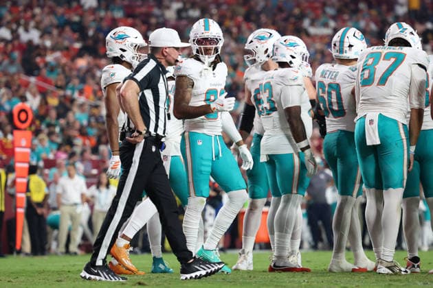 August 14, 2026, Landover, Maryland, USA: An NFL, American Football Herren, USA preseason game between the Washington Commanders and Miami Dolphins was played at Northwest Stadium on Friday, August 14, 2026; Landover, Maryland, USA. Landover USA - ZUMAs325 20260814_zsp_s325_085 Copyright: xJessxStilesx