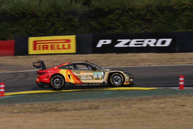 Nürburg, Germany, August 15–16, 2026; 2026 DTM Nürburgring Qualifying, Saturday; Pictured: Kelvin van der Linde (RSA 3) takes off at the chicane; Nürburgring, Rhineland-Palatinate Copyright: xFotostandx xFWMEDIAx