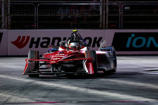 Jean Eric Vergne, Citroën Racing, rookie driver during qualifying, ABB FIA Formula E World Championship, 2026 London e-Prix, United Kingdom, Season 12 (2025–26), Round 16, July 15, 2026, ABB FIA Formula E World Championship, 2026 London e-Prix, United Kingdom, Season 12 (2025–26), Round 16, July 15, 2026, London Copyright: xEibner-Pressefoto LauraxRoemerx EP_LRR
