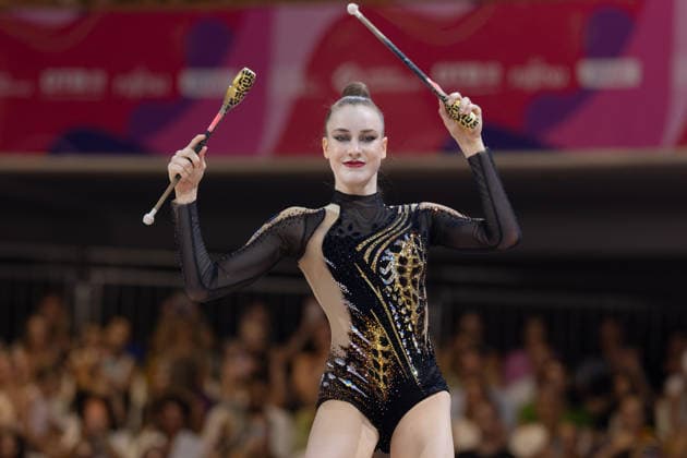 Rhythmic Gymnastics World Championships: Darja Varfolomeev of Germany during her clubs routine. Rhythmic Gymnastics World Championships, August 11–16 at the Festhalle in Frankfurt am Main. Individual All-Around Final, places 1 through 9, Frankfurt am Main, Hesse, Germany, Festhalle