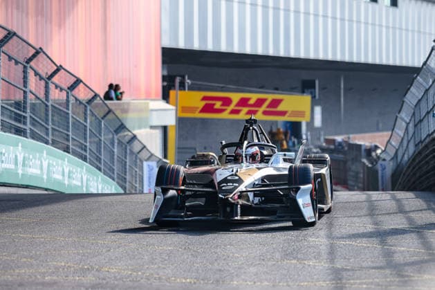 Mitch Evans, Jaguar TCS Racing, 09, Second Free Practice (FP2), ABB FIA Formula E World Championship, London e-Prix 2026, United Kingdom, Season 12 (2025–26), Round 16, July 15, 2026, ABB FIA Formula E World Championship, 2026 London ePrix, United Kingdom, Season 12 (2025–26), Round 16, July 15, 2026, London Copyright: xEibner-Pressefoto LauraxRoemerx EP_LRR