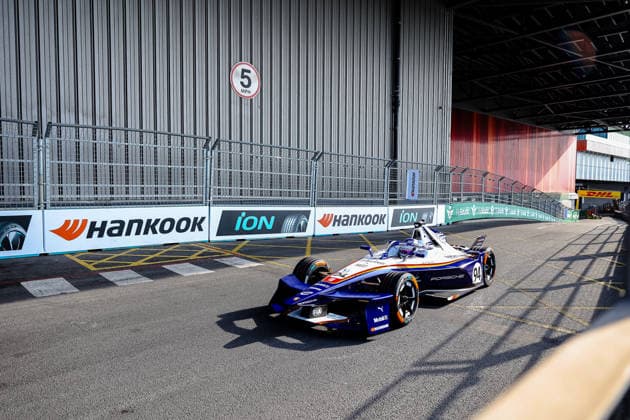 Pascal Wehrlein, Porsche Formula E Team, 94, Second Free Practice (FP2), ABB FIA Formula E World Championship, 2026 London e-Prix, United Kingdom, Season 12 (2025–26), Round 16, July 15, 2026, ABB FIA Formula E World Championship, 2026 London ePrix, United Kingdom, Season 12 (2025–26), Round 16, July 15, 2026, London Copyright: xEibner-Pressefoto LauraxRoemerx EP_LRR