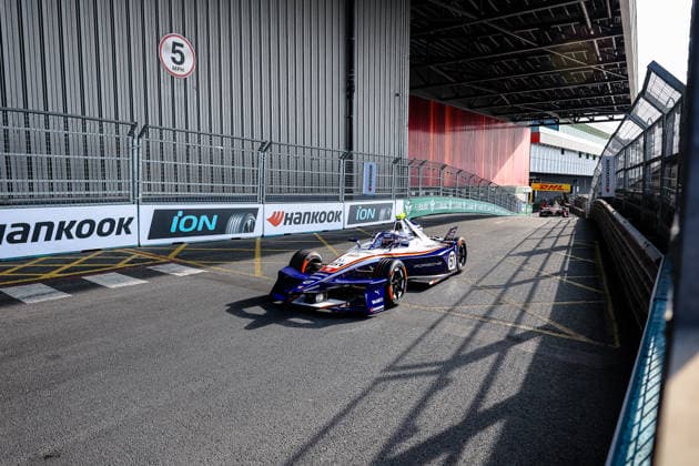 Nico Mueller, Porsche Formula E Team, 51st in Free Practice 2, ABB FIA Formula E World Championship, London e-Prix 2026, United Kingdom, Season 12 (2025–26), Round 16, July 15, 2026, ABB FIA Formula E World Championship, 2026 London e-Prix, United Kingdom, Season 12 (2025–26), Round 16, July 15, 2026, London Copyright: xEibner-Pressefoto LauraxRoemerx EP_LRR