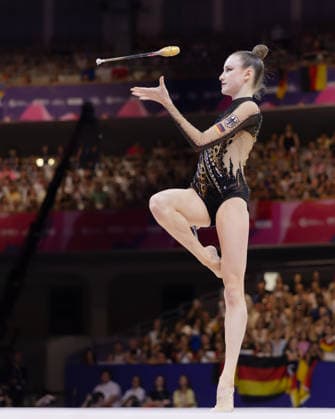 Rhythmic Gymnastics World Championships: Darja Varfolomeev of Germany during her clubs routine. Rhythmic Gymnastics World Championships, August 11–16 at the Festhalle in Frankfurt am Main. Individual All-Around Final, places 1 through 9, Frankfurt am Main, Hesse, Germany, Festhalle
