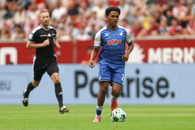 Tiago Poller of TSG Hoffenheim II in action, on the ball, making a solo run during the 3. Liga match between Fortuna Düsseldorf and TSG 1899 Hoffenheim II at the Merkur Spiel Arena on August 15, 2026, in Düsseldorf, Germany. Photo by Oliver Kaelke, DeFodi Images. Tiago Poller of TSG Hoffenheim II controls the ball during the 3. Liga match between Fortuna Düsseldorf and TSG 1899 Hoffenheim II at Merkur Spiel Arena on August 15, 2026 in Düsseldorf, Germany. Photo by Oliver Kaelke, DeFodi Images. DFB and DFL regulations prohibit any use of photographs as image sequences and or quasi-video. Photo by Oliver Kaelke, DeFodi Images.