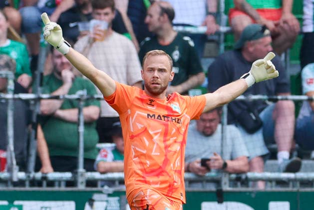 Goalkeeper Alexander Schlager of Werder Bremen gestures during the friendly match between Werder Bremen and AJ Auxerre at Weserstadion on August 15, 2026, in Bremen, Germany Photo by Marco Steinbrenner, DeFodi Images Goalkeeper Alexander Schlager of Werder Bremen gestures during the friendly match between Werder Bremen and AJ Auxerre at the Weserstadion on August 15, 2026 in Bremen, Germany Photo by Marco Steinbrenner, DeFodi Images Photo by Marco Steinbrenner, DeFodi Images