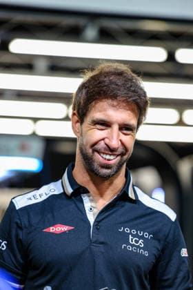 Antonio Felix da Costa of Jaguar TCS Racing, No. 13, is happy, joyful, laughing, and smiling at the autograph session, ABB FIA Formula E World Championship, London e-Prix 2026, United Kingdom, Season 12 (2025–26), Round 16, July 15, 2026, ABB FIA Formula E World Championship, London ePrix 2026, United Kingdom, Season 12 (2025–26), Round 16, July 15, 2026, London Copyright: xEibner-Pressefoto LauraxRoemerx EP_LRR