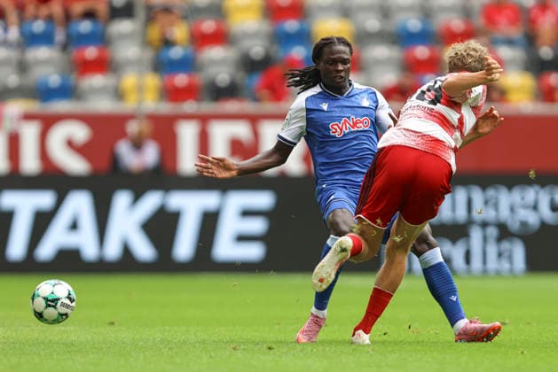 Blessing Miguel Makanda of TSG Hoffenheim II and Elias Arden of Fortuna Düsseldorf battle for the ball during the 3. Liga match between Fortuna Düsseldorf and TSG 1899 Hoffenheim II at the Merkur Spiel Arena on August 15, 2026, in Düsseldorf, Germany. Photo by Oliver Kaelke, DeFodi Images. Blessing Miguel Makanda of TSG Hoffenheim II and Elias Arden of Fortuna Düsseldorf battle for the ball during the 3. Liga match between Fortuna Düsseldorf and TSG 1899 Hoffenheim II at Merkur Spiel Arena on August 15, 2026 in Düsseldorf, Germany. Photo by Oliver Kaelke, DeFodi Images. DFB and DFL regulations prohibit any use of photographs as image sequences and or quasi-video. Photo by Oliver Kaelke, DeFodi Images.