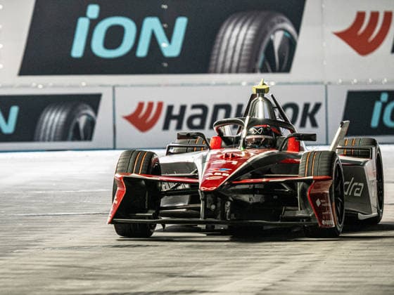 Nyck de Vries driving for MAHINDRA RACING Formula E Team during Free Practice One at the London E-Prix at the ExCel Centre, London Docklands, UK on 14 August 2026. Copyright: xPhilxHutchinsonx 45350076