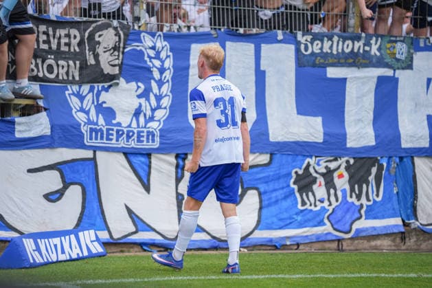 German Soccer, 3rd Division, Matchday 2, Hänsch Arena, SV Meppen vs. SG Sonnenhof Großaspach; goal by Luca Prasse (SV Meppen) in the 31st minute, followed by goal celebrations Copyright: xMichelxWittex