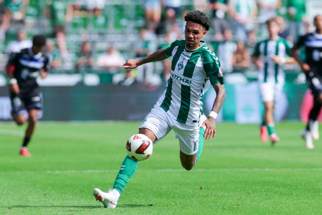 Justin Njinmah of Werder Bremen controls the ball during the friendly match between Werder Bremen and AJ Auxerre at Weserstadion on August 15, 2026, in Bremen, Germany Photo by Marco Steinbrenner DeFodi Images Justin Njinmah of Werder Bremen controls the ball during the friendly match between Werder Bremen and AJ Auxerre at the Weserstadion on August 15, 2026 in Bremen, Germany Photo by Marco Steinbrenner DeFodi Images Photo by Marco Steinbrenner DeFodi Images