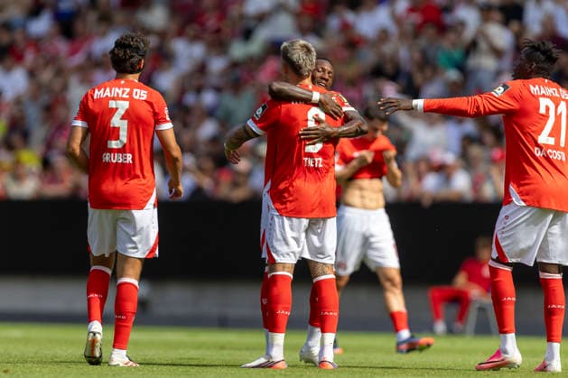 GER, Mainz, Soccer, Friendly Match, FSV Mainz 05 vs. AFC Bournemouth (pictured, from left): Sheraldo Becker (FSV Mainz 05, 23), Phillip Tietz (FSV Mainz 05, 09), Goal Celebration (August 15, 2026), MEWA Arena Mainz DFL DFB REGULATIONS PROHIBIT ANY USE OF PHOTOGRAPHS AS IMAGE SEQUENCES AND OR QUASI-VIDEO, Copyright: HMBxMedia PaulxFritz