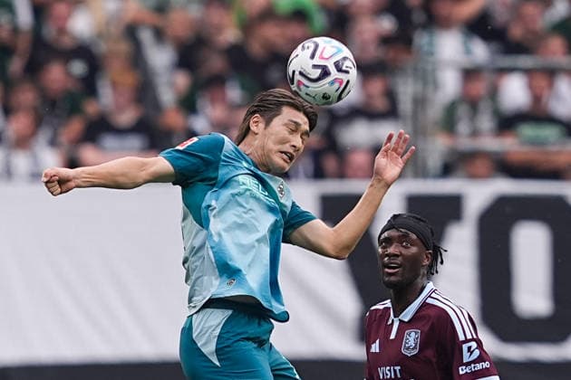 August 15, 2026, xydrx, Men s, Soccer, Season Opener, Borussia Mönchengladbach vs. Aston Villa, 2026–2027 Season, at Borussia Park: Daiki Hashioka (Borussia Mönchengladbach, 14) and Tammy Abraham (Aston Villa, 18). DFB regulations prohibit any use of photographs as image sequences and or quasi-video. Copyright: HMBxMedia YannisxDreimann
