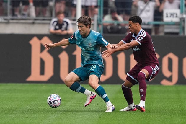 August 15, 2026, xydrx, Men s, Soccer, Season Opener, Borussia Mönchengladbach vs. Aston Villa, 2026–2027 season, ista Borussia Park, Daiki Hashioka (Borussia Mönchengladbach), No. 14 in a tackle against George Hemmings (Aston Villa), No. 53. DFB regulations prohibit any use of photographs as image sequences and or quasi-video. Copyright: HMBxMedia YannisxDreimann