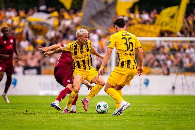 Lukas Scepanik of Alemannia Aachen, No. 7, in a duel with his opponent in the SC Fortuna Cologne vs. Alemannia Aachen match, soccer, 3rd Division, Matchday 2, 2026–2027 season, August 15, 2026 DFB regulations prohibit any use of photographs as image sequences and or quasi-video SC Fortuna Cologne vs. Alemannia Aachen, soccer, 3rd Division, Matchday 2, 2026–2027 season, August 15, 2026, Cologne Copyright: xEibner-Pressefoto J.xDerondeaux EP_JDU