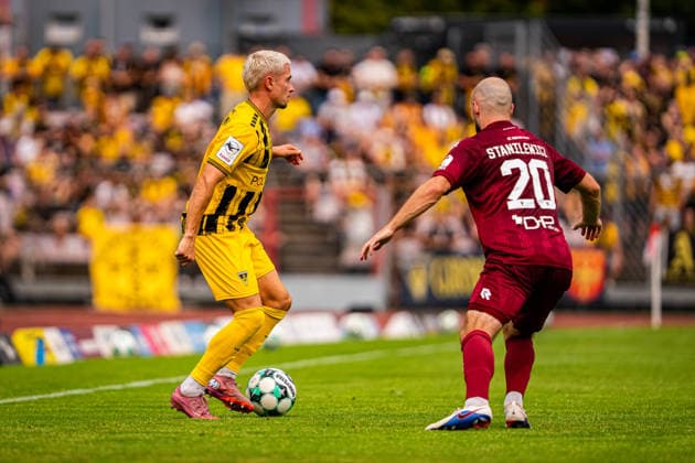 Lukas Scepanik, Alemannia Aachen, No. 07, vs. Adrian Stanilewicz, SC Fortuna Cologne, No. 20; SC Fortuna Cologne vs. Alemannia Aachen, soccer, 3rd Division, Matchday 2, 2026–2027 season, August 15, 2026 DFB regulations prohibit any use of photographs as image sequences and or quasi-video SC Fortuna Cologne vs. Alemannia Aachen, soccer, 3rd Division, Matchday 2, 2026–2027 Season, August 15, 2026, Cologne Copyright: xEibner-Pressefoto J.xDerondeaux EP_JDU