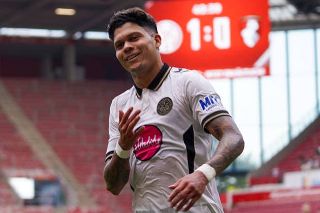 Germany Soccer Friendly Match 1: FSV Mainz 05 vs. AFC Bournemouth at Mewa Arena, Mainz. Goal and goal celebration following the 1-1 equalizer by Evanilson (AFC), 9 Copyright: xTobiasxWentzellx