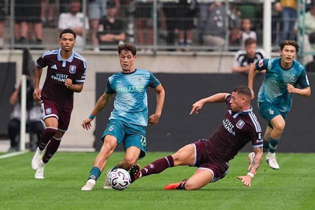 August 15, 2026, xydrx, Men s, Soccer, Season Opener, Borussia Mönchengladbach vs. Aston Villa, 2026–2027 Season, ista Borussia Park, Philipp Sander, Borussia Mönchengladbach, No. 16 in a tackle against Ross Barkley of Aston Villa, No. 6. DFB regulations prohibit any use of photographs as image sequences and or quasi-video. Copyright: HMBxMedia YannisxDreimann