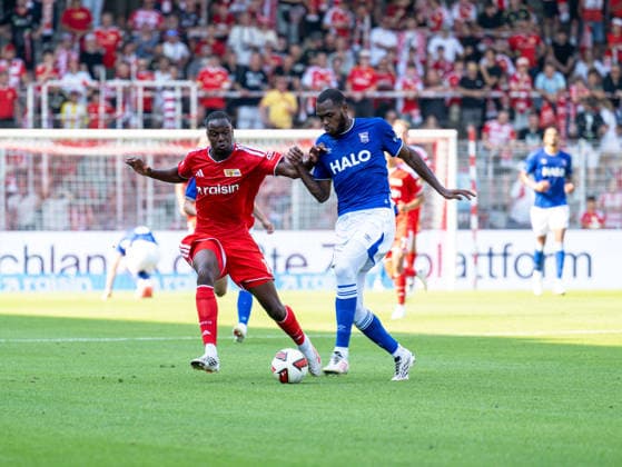 Soccer, Men s, 2026–2027 Season, Friendly Match, 1. FC Union Berlin vs. Ipswich Town, from left: Ilyas Ansah (1. FC Union Berlin), Issa Diop (Ipswich), August 15, 2026, Copyright: xSebastianxRäppold MatthiasxKochx