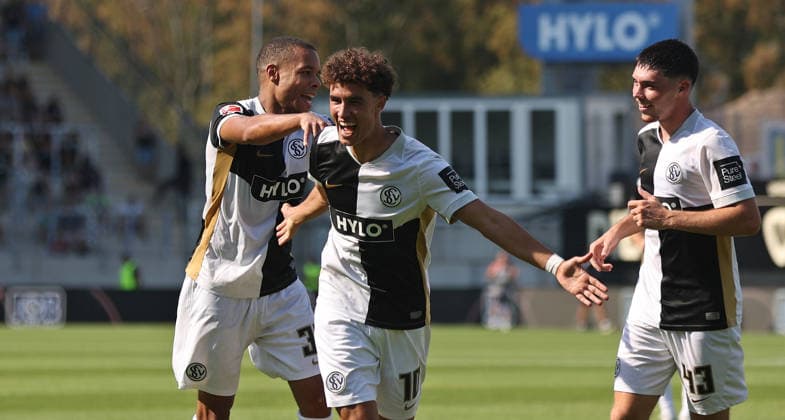 August 15, 2026, Soccer, Men s, Friendly Match, 2026–2027 Season, SV 07 Elversberg vs. FC Lorient, Noah Darvich of SV 07 Elversberg celebrates his goal to make it 2–1 with Jan Gyamerah of SV 07 Elversberg and Felix Keidel of SV 07 Elversberg; goal celebration at the Ursapharm Arena in Kaiserlinde, Saarland, Germany (DEU) Copyright: xFabianxKleerx