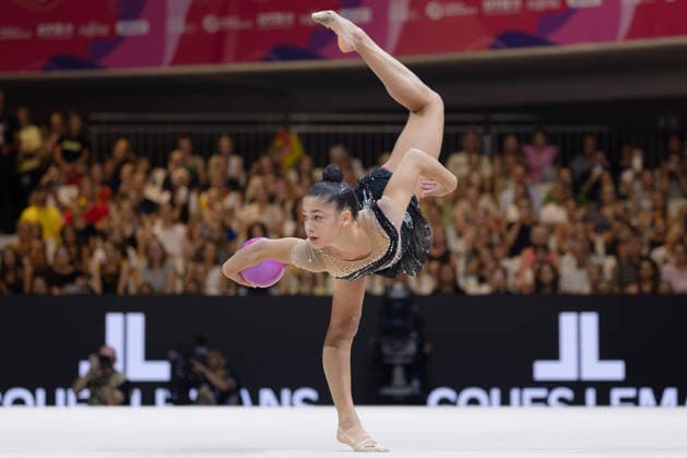 World Rhythmic Gymnastics Championships: Sofia Raffaeli of Italy during her ball routine. World Rhythmic Gymnastics Championships, August 11–16, at the Festhalle in Frankfurt am Main. Individual All-Around Final, places 1 through 9, Frankfurt am Main, Hesse, Germany, Festhalle