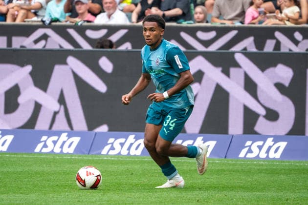 Germany Friendly Match 2026-2027 Preseason Mönchengladbach vs. Aston Villa Borussia Park Stadium Mönchengladbach in the Spotlight Mathieu Nguefack Borussia Mönchengladbach, 14 Mönchengladbach Borussia Park Stadium Germany Copyright: xOrhanxHabashx