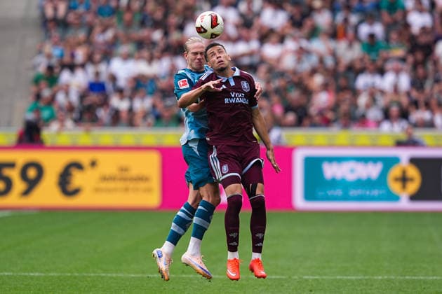 August 15, 2026, xydrx, Men s, Soccer, Season Opener, Borussia Mönchengladbach vs. Aston Villa, 2026–2027 Season, ista, Borussia Park, David Herold, Borussia Mönchengladbach, No. 20 in a tackle against Alysson Edward of Aston Villa, No. 47. DFB regulations prohibit any use of photographs as image sequences and or quasi-video. Copyright: HMBxMedia YannisxDreimann