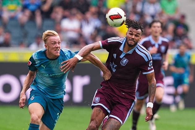 August 15, 2026, xydrx, Men s, Soccer, Season Opener, Borussia Mönchengladbach vs. Aston Villa, 2026–2027 Season, ista Borussia Park, Isac Lidberg (Borussia Mönchengladbach), No. 3 in a tackle against Tyrone Mings (Aston Villa), 5. DFB regulations prohibit any use of photographs as image sequences and or quasi-video. Copyright: HMBxMedia YannisxDreimann