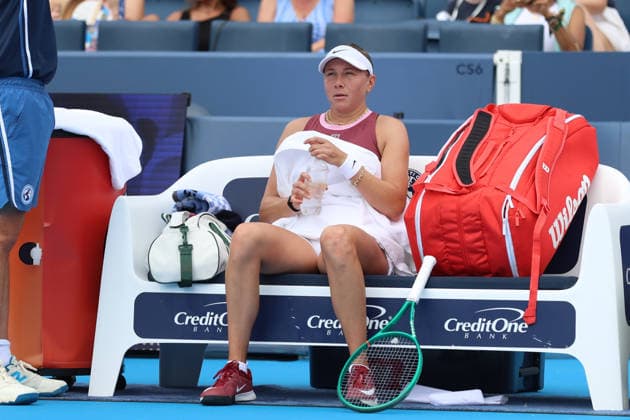 MASON, OHIO - AUGUST 15: Amanda Anisimova of United States sits on the bench during day five of the Cincinnati Open at the Lindner Family Tennis Center on August 15, 2026 in Mason, Ohio. Copyright: xShainaxBenhiyoun SPPx Sportspressphoto_SPR207108