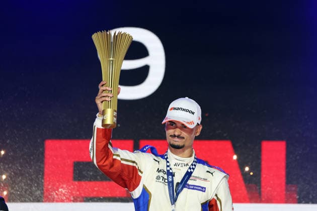 Winner Pascal Wehrlein (GER) in his Porsche 94, holding the trophy and celebrating on the podium, Race 1, FIA Formula E World Championship, Season 12, London E-Prix, August 15, 2026, Excel Exhibition Center,