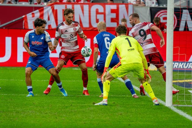 August 15, 2026, xkkux, Soccer, Fortuna Düsseldorf vs. TSG 1899 Hoffenheim II, 3. Liga, MERKUR SPIEL ARENA, Matchday 2, 2026–2027 Season, Action in the penalty area in front of goalkeeper Lukas Blöndal Petersson’s goal, TSG Hoffenheim II 01. DFB regulations prohibit any use of photographs as image sequences and or quasi-video. North Rhine-Westphalia, Germany