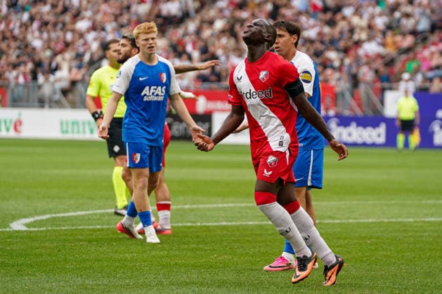 2026-8-15 FC Utrecht v AZ Alkmaar - Dutch Vriendenloterij Eredvisie UTRECHT, NETHERLANDS - AUGUST 15: Yoann Cathline of FC Utrecht looks dejected during the Dutch Vriendenloterij Eredvisie match between FC Utrecht and AZ Alkmaar at Stadion Galgenwaard on August 15, 2026 in Utrecht, Netherlands. Utrecht Stadion Galgenwaard Netherlands Content not available for redistribution in The Netherlands directly or indirectly through any third parties. Copyright: xAndrexWeeningx